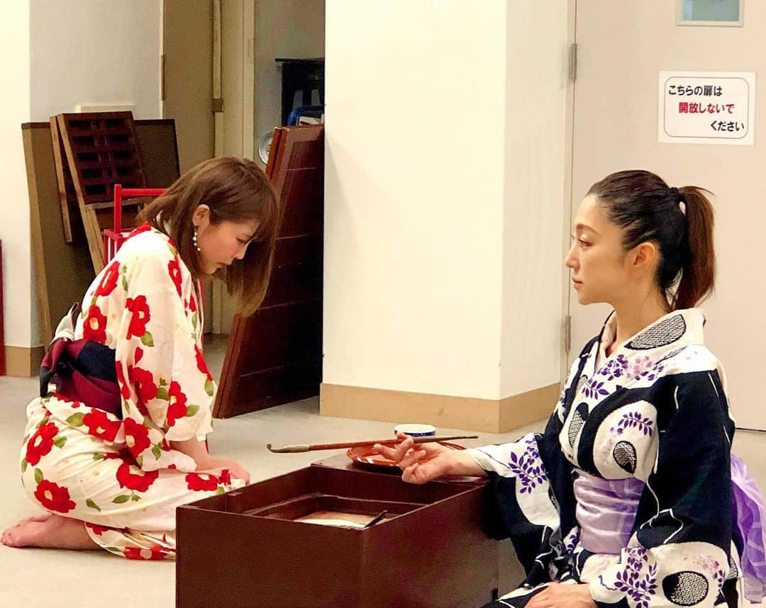 柑谷あゆみさんのインスタグラム写真 - (柑谷あゆみInstagram)「お芝居、日本舞踊👘、ダンス💃覚えることいっぱいだけど、 こういう舞台は初めてなので、楽しいです😊🎶 ご予約まだの方、残りチケットわずかになりましたので、お早めにDMください🙇‍♀️ 観に来てねー👍👍 10/8(火)12:00〜  17:00〜 ＠日本橋公会堂 #舞台#時代劇#文七元結#日本舞踊」9月22日 12時05分 - kantani_ayumi