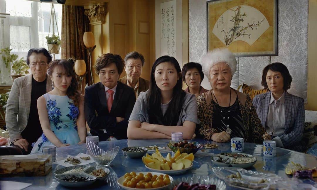 Dazed Magazineさんのインスタグラム写真 - (Dazed MagazineInstagram)「“The film is so much about love languages, and how that may not look familiar when you’re from different cultures” – Lulu Wang ⠀ ⠀ #WeekendWatching 📺 @thumbelulu’s #TheFarewell: the @awkwafina-starring dramedy laying bare the textured lives of immigrant families. Based on an actual lie. Out in UK cinemas now. (Take tissues with you.)⠀ ⠀ 📷 still from “The Farewell” dir. #LuluWang⠀ ⠀」9月22日 23時00分 - dazed