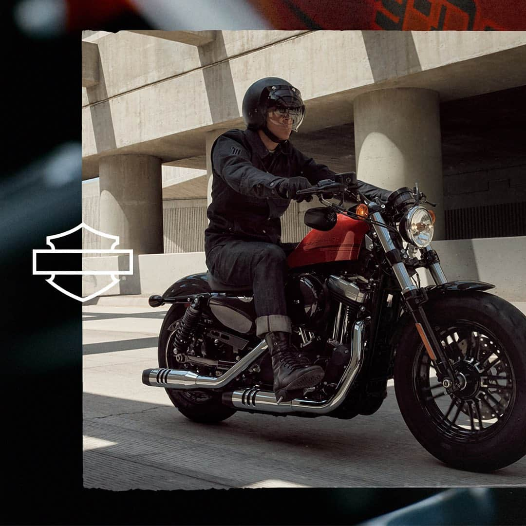 Harley-Davidsonさんのインスタグラム写真 - (Harley-DavidsonInstagram)「Tough looking, smooth riding, the 2020 #FortyEight is made to dominate any road. What’s your favorite feature on this bulldog-styled #Sportster? #HarleyDavidson」9月22日 23時00分 - harleydavidson