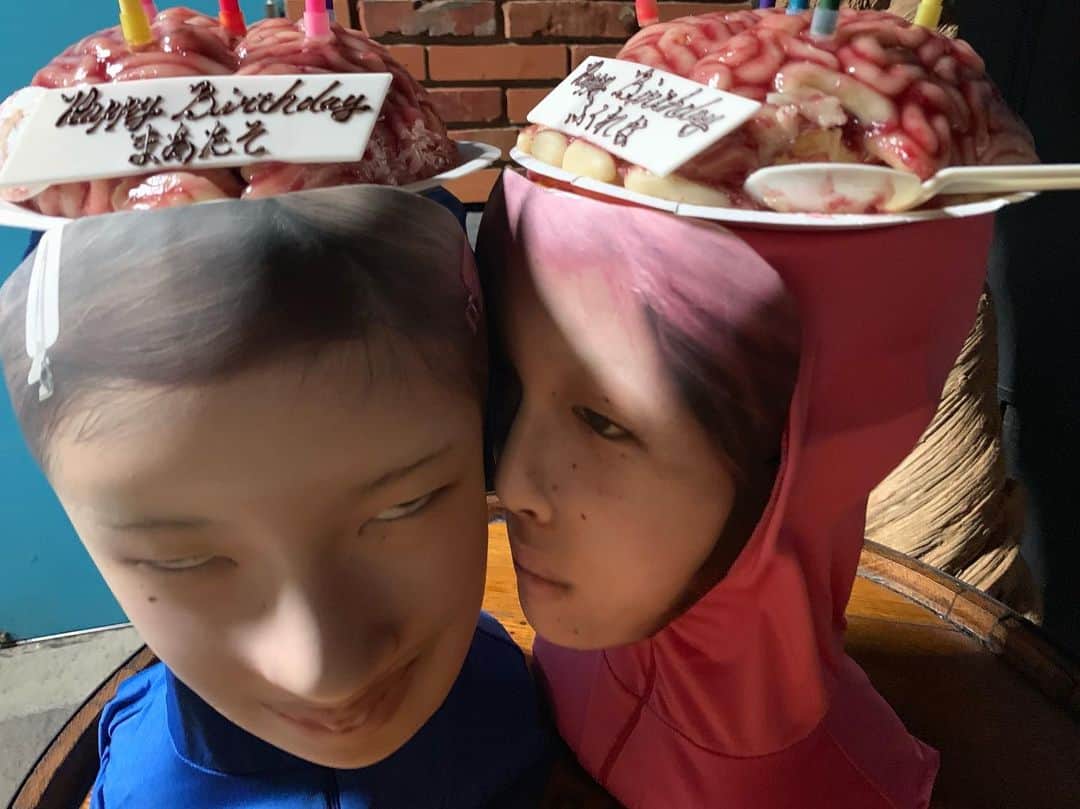 のインスタグラム：「なかよしなふたりの生誕祭お邪魔させてもらったぽよ🥺 自分にないものたくさん持ってていつもハッピーでふたりがいると周りが明るくなる🌷尊敬してるふたり、生まれてきてくれてありがとうビッグラブ‼️‼️‼️」