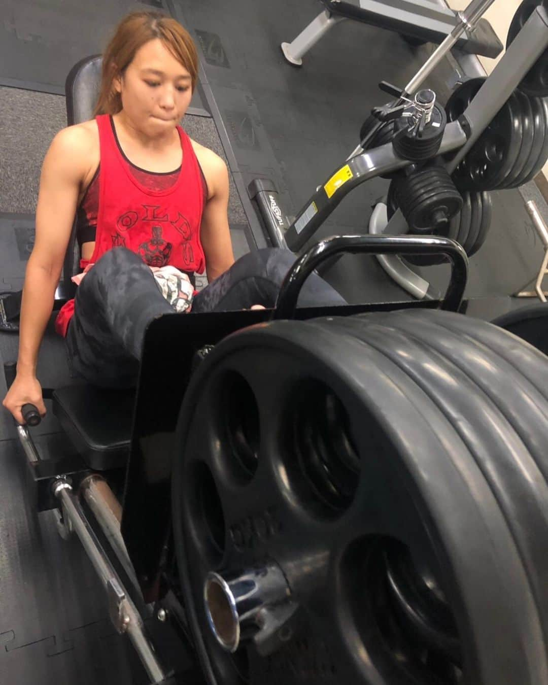 朱里さんのインスタグラム写真 - (朱里Instagram)「Good night⭐️ #today #training #gym #gymgirl #fitness #fitnessgirl #body #muscle #diet #fit #フィットネス #ジム #トレーニング」9月22日 23時28分 - syuri_official