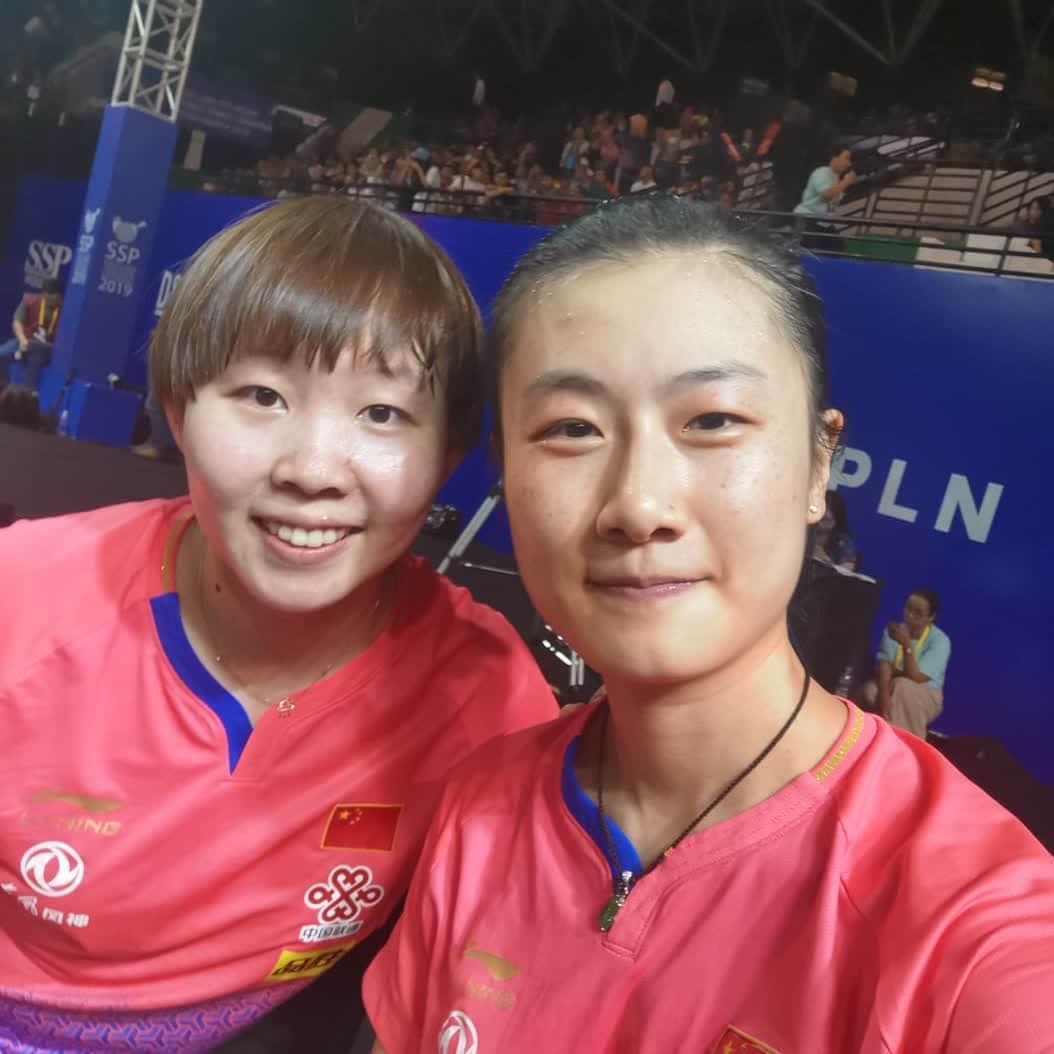 ITTF Worldさんのインスタグラム写真 - (ITTF WorldInstagram)「2019 #ITTFAsianChamps Champions‼️ ⠀ ⠀ 👦Xu Xin🇨🇳 ⠀ 👭Ding Ning/Zhu Yuling 🇨🇳 ⠀ ⠀ #GoldenSelfie #Congrats」9月23日 0時02分 - wtt