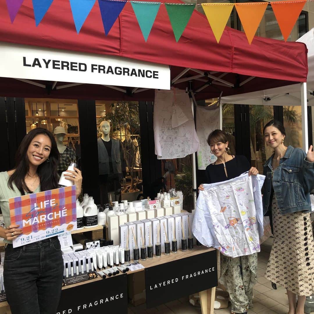 のインスタグラム：「大好きな @layered_fragrance が初出店してくださいました。 柔軟剤と洗剤 香りがよくて 生活にかかせません。 今回は直接香りを体感できるので是非この機会に。 ^_^  @lifesmilemarche」