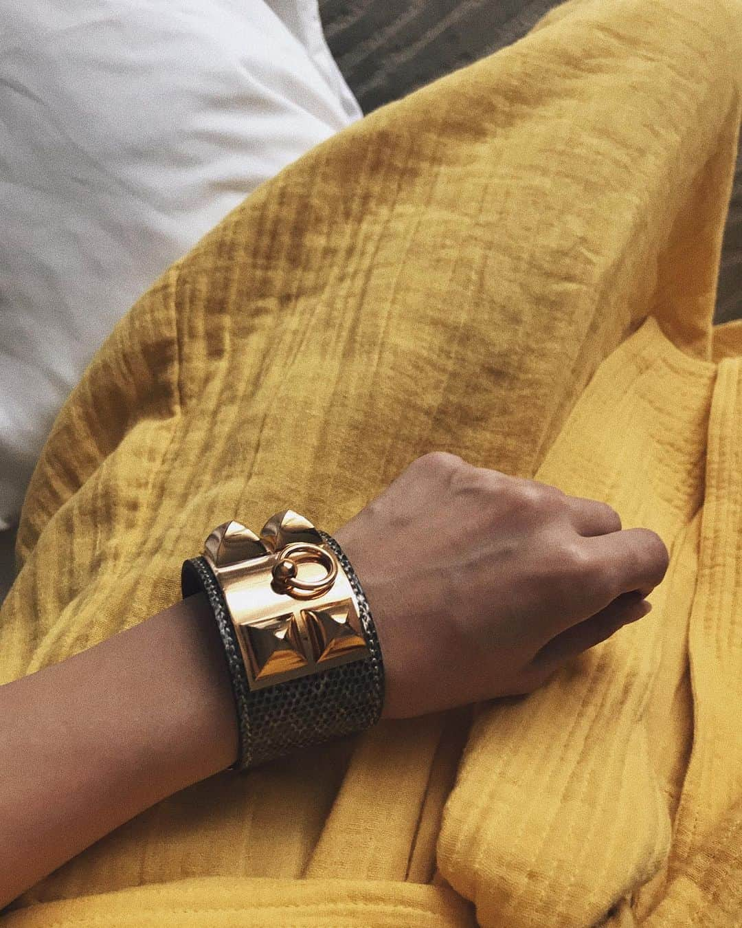 黒石奈央子さんのインスタグラム写真 - (黒石奈央子Instagram)「MY FAVORITE BRACELET ❤️ @hermes #hermes#hermesbracelet」9月22日 15時59分 - blackstone705