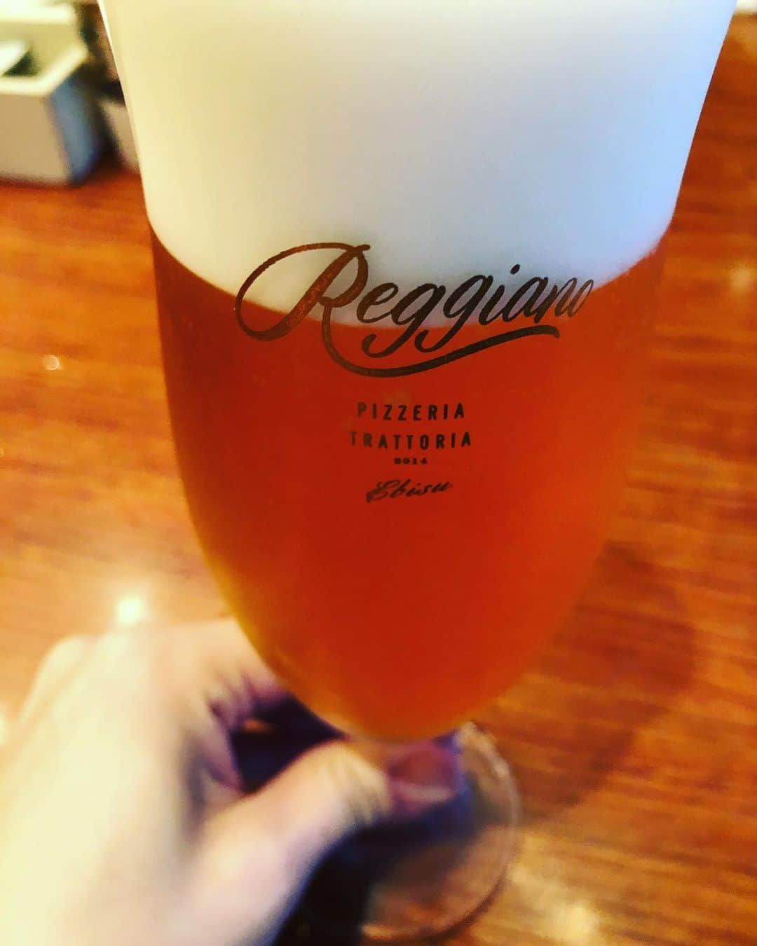 神咲詩織さんのインスタグラム写真 - (神咲詩織Instagram)「ふむふむ。  祝日の喧騒を逃れて𓁷🍺」9月22日 16時19分 - nexter_nippon