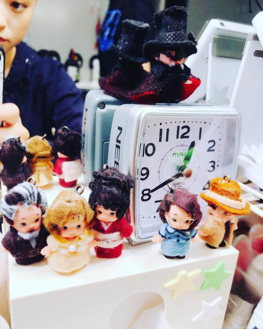 大原櫻子さんのインスタグラム写真 - (大原櫻子Instagram)「怪人と探偵 ヘアメイクの根布谷さんが 登場人物キャラクターにしてくださってる♡ 可愛い可愛い  わたし演じてるリリカは左から2番め！」9月22日 16時33分 - sakurako_ohara