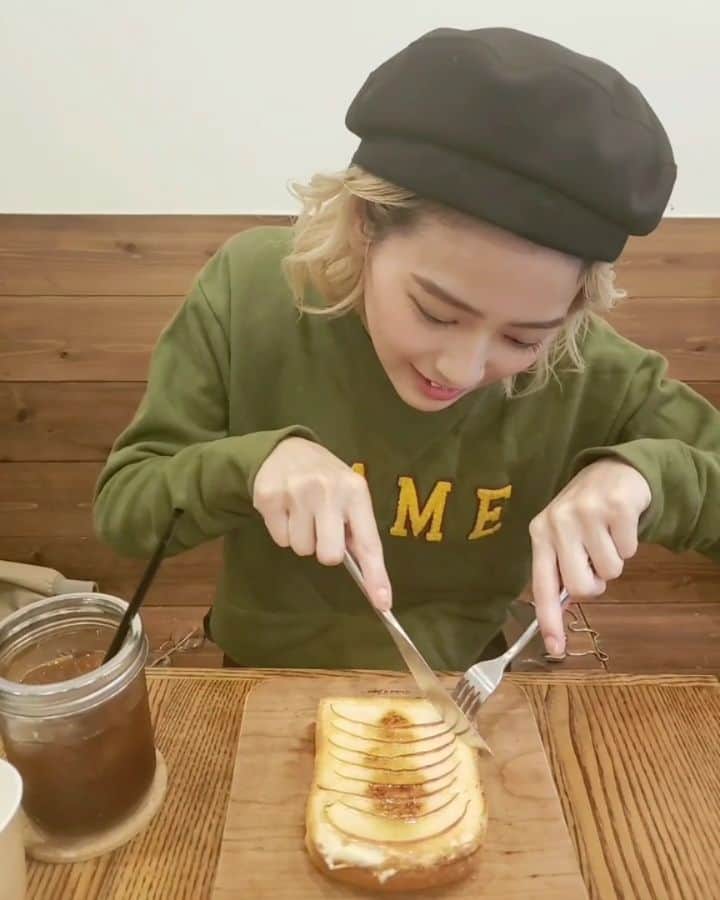 LUNAのグルメインスタ