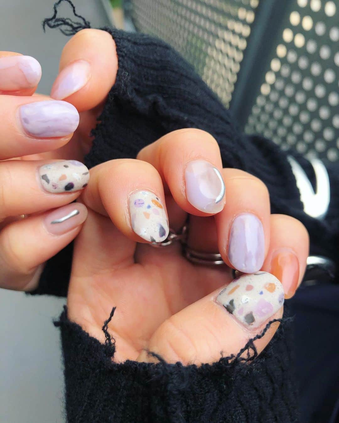 野尻美穂のインスタグラム：「new💅 削り出しネイルというやつやってもらった🥰 #削り出しネイル #miho__nail」