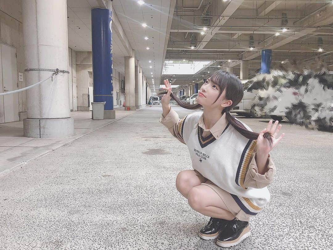 佐藤杏樹のインスタグラム：「みんながしてっていうからツインしたよ . 握手会ありがとう(*´꒳`*) . 明日がラストです、よろしくね😌」