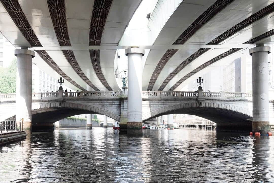 東京都庁広報課さんのインスタグラム写真 - (東京都庁広報課Instagram)「「日本橋（中央区）Nihonbashi／(2019.8.9撮影)」最寄駅：三越前駅 　#日本橋　#nihonbashi #コレド室町 #日本橋三越 #日本橋さくら通り #日本橋室町　#三越  #beautifuldestinations #tokyotrip #tokyotravel #passionpassport #tokyojapan #instatokyo #loves_nippon #phos_japan #bestjapanpics #cooljapan #japan_of_insta #discovertokyo #photo_jpn #東京観光 #東京旅行 #illgrammers #景色 #お出かけ #東京 #Tokyo #东京 #도쿄 #tokyogood」9月22日 17時15分 - tocho_koho_official