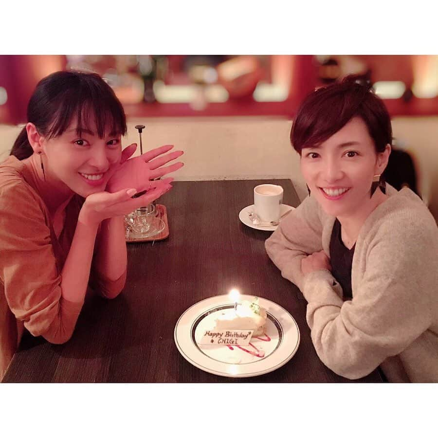 音月桂さんのインスタグラム写真 - (音月桂Instagram)「✨ HBD my BESTIE ✨ I’m so happy to have you as a friend ☺︎ @seinasagiri_official  #しかしショートが似合うな #チギバ #birthday」9月22日 18時01分 - keiotozuki_official