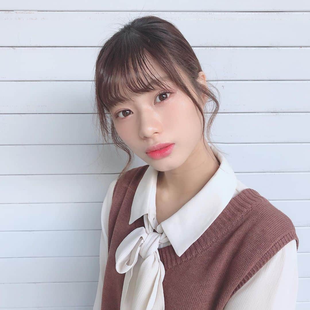深川舞子さんのインスタグラム写真 - (深川舞子Instagram)「握手会ありがとうございました！  今日は秋服😊 こういう系統最近すき！！ 秋服大好き😊  首にしてるリボンは腰につけてもいいししなくてもいいし、 ベストのリボン使ってもいいしというバリエーション多く使えるからすき！  #ootd #todayscode  #majesticlegon #秋服」9月22日 18時18分 - f.maiko_0705