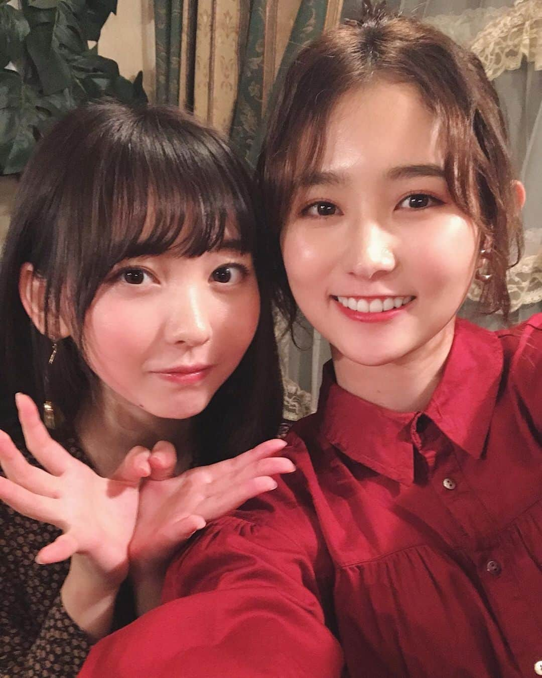 まつきりなさんのインスタグラム写真 - (まつきりなInstagram)「【告知】﻿ 今日深夜3時10分からテレビ東京放送の『パパパパパラビ』に出演します！ 「女の夜」をテーマに話してます📺﻿ ﻿ 夜遅いけどテレビ観てくれたら嬉しい🥺 共演で久しぶりのまこ氏と❤︎会えて嬉しみだた（3枚目）﻿ ﻿ #paravi #ナイトルーティン﻿」9月22日 18時26分 - matsuki_rina