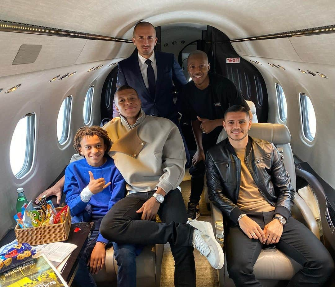 キリアン・エムバペさんのインスタグラム写真 - (キリアン・エムバペInstagram)「LYON ✈️」9月23日 0時34分 - k.mbappe