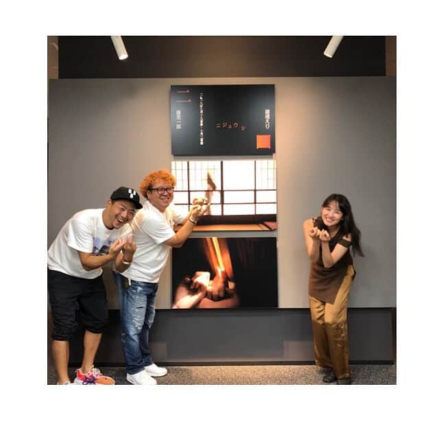 鎌滝えりさんのインスタグラム写真 - (鎌滝えりInstagram)「明日9/23は 写真展『二十四〜ニジュウシ〜』 14時〜トークショーです。  今年は在廊できないので 皆さんの感想をお聞きできる 唯一の機会。 〒100-0005 東京都千代田区丸の内2-1-1 丸の内 MY PLAZA 3階 東京駅より徒歩5分 二重橋前駅より3番出口直結  #写真展 #二十四 #ニジュウシ #fujifilm #imagingplaza  今年多くの方から温かい言葉とどいてるようす、、、 ありがとうみなさま。」9月22日 19時10分 - erikamataki