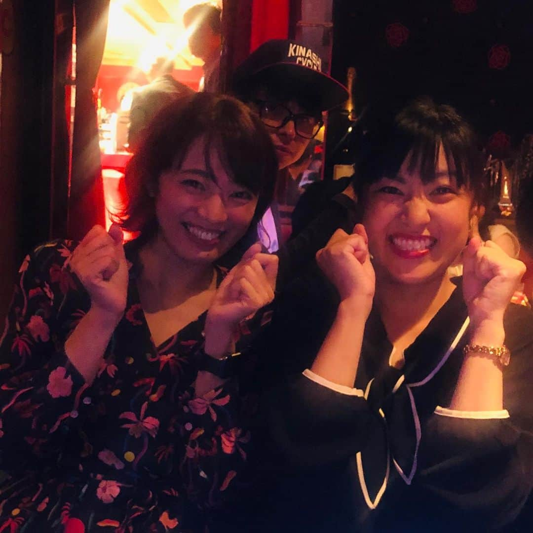 中家佐奈さんのインスタグラム写真 - (中家佐奈Instagram)「さなが37歳になりました！！笑 やっと歳と名前が一致した！笑 誕生日にリトモで過ごしたいって夢が叶って、前日と当日リトモへ。  0時迎えた瞬間まさかのサプライズがあり…当日は大好きな小栗旬のマネで名前呼んでもらったり、火が点かないハプニングがあったり…笑 . 最高の2日間でした❤️ . 一緒に過ごしてくれたみなさんありがとうーーー！！❤️ . . 37yearがんばる . . #誕生日 #920 #37 #リトモ #2日続けて #幸せ者 #古賀シュウ さんの #うちのためにあったようなTシャツ #男の子に囲まれたいという夢 #ありがとう #久々 #雨降らなかった #雨女 から #晴れ女 #誕生日前後半年プレゼン受付中」9月22日 19時11分 - 37nky