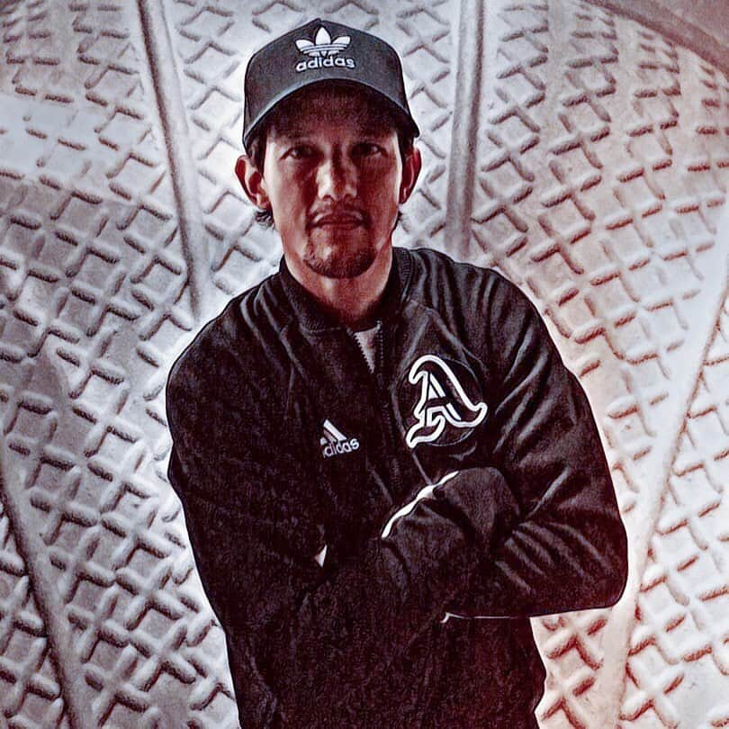 イルファン・バフディムさんのインスタグラム写真 - (イルファン・バフディムInstagram)「Loving this great Adidas VRCT jacket! . VRCT jacket features interchangeable velcro patches that allow you to choose the word or image you want to represent. And now, it’s your turn to celebrate what you stand for with VRCT jacket, now available at leading adidas stores and shop.adidas.co.id #ADIDASINDONESIA #WEREPRESENT #VRCT #CREATEDWITHADIDAS @adidasindonesia」9月22日 19時49分 - ibachdim