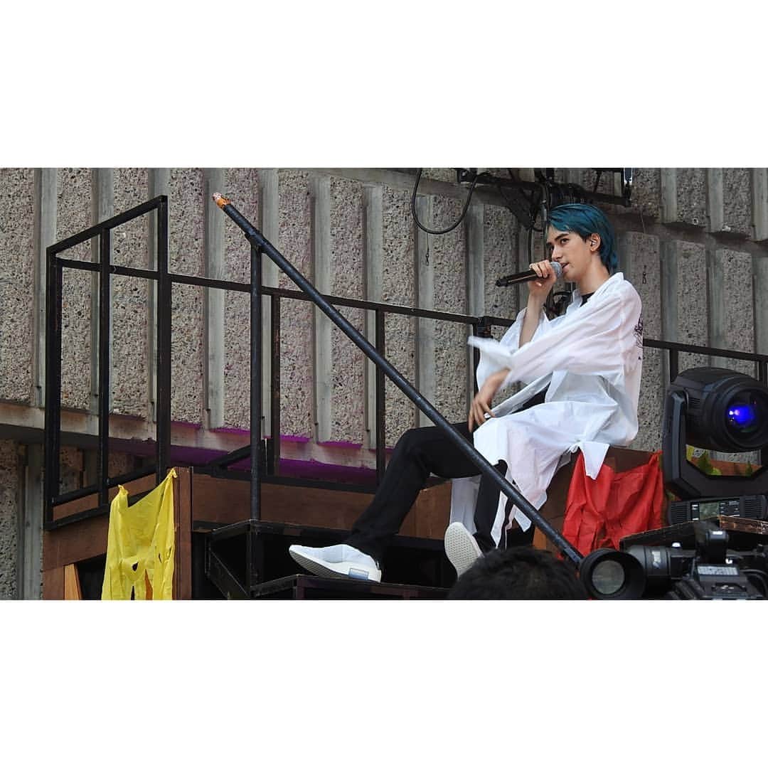 のインスタグラム：「﻿ ＼THE BACK OF THE LIVE／﻿ ﻿ #SUPERDRAGON(@superdragon_official)﻿ ﻿ #裏側密着レポート﻿ SUPER★DRAGON ONEMAN LIVE﻿ 「IDENTITY NINE」﻿ 2019.09.07@日比谷野外大音楽堂﻿ ﻿ #ジャン海渡(@jjean_naejj) ver.﻿ ﻿ #エムオンミュージック﻿ にて記事＆動画公開中」