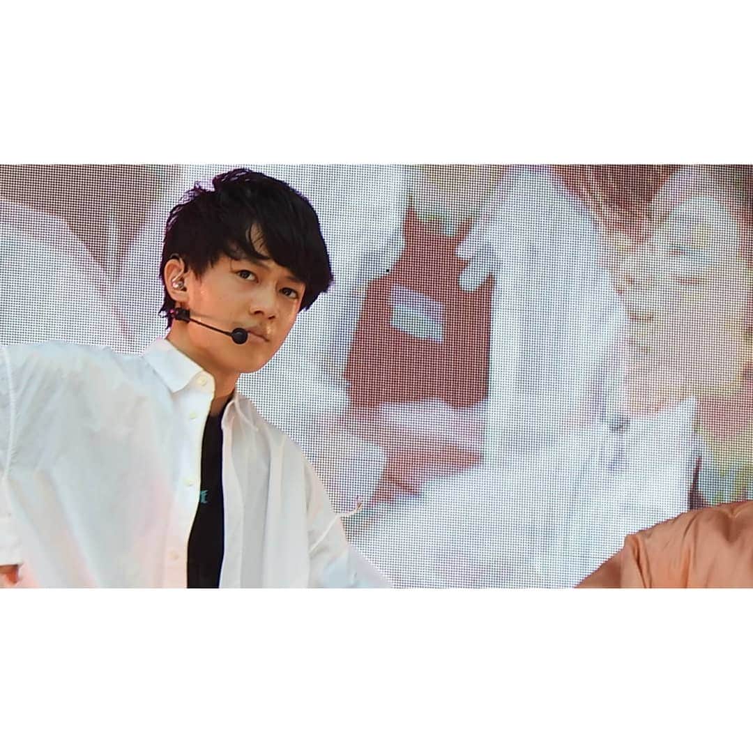 のインスタグラム：「﻿ ＼THE BACK OF THE LIVE／﻿ ﻿ #SUPERDRAGON(@superdragon_official)﻿ ﻿ #裏側密着レポート﻿ SUPER★DRAGON ONEMAN LIVE﻿ 「IDENTITY NINE」﻿ 2019.09.07@日比谷野外大音楽堂﻿ ﻿ #伊藤壮吾 ver.﻿ ﻿ #エムオンミュージック﻿ にて記事＆動画公開中」