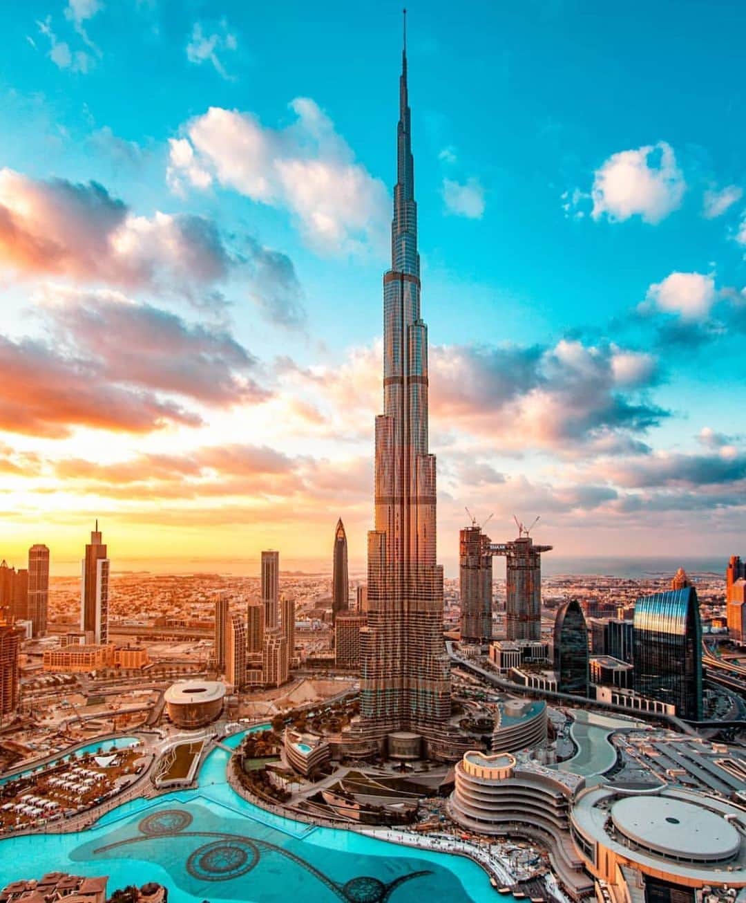 ドバイのインスタグラム：「#Dubai sunset 🌤🌤📷:@alphaspotting」