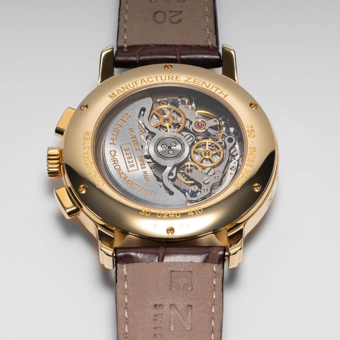 ゼニスのインスタグラム：「#BehindtheStar: The El Primero Chronomaster from 1994 marked the first time that the iconic chronograph calibre was visible through an a display back, something of a rarity back in the 1990s.  #Zenith #ZenithWatches #Watches #Watch #Watchesofinstagram #Watchfam #WatchoftheDay #Luxury #WatchAddict #Watchcollector #Horology #DailyWatch #ElPrimero #Chronograph #VintageWatches」