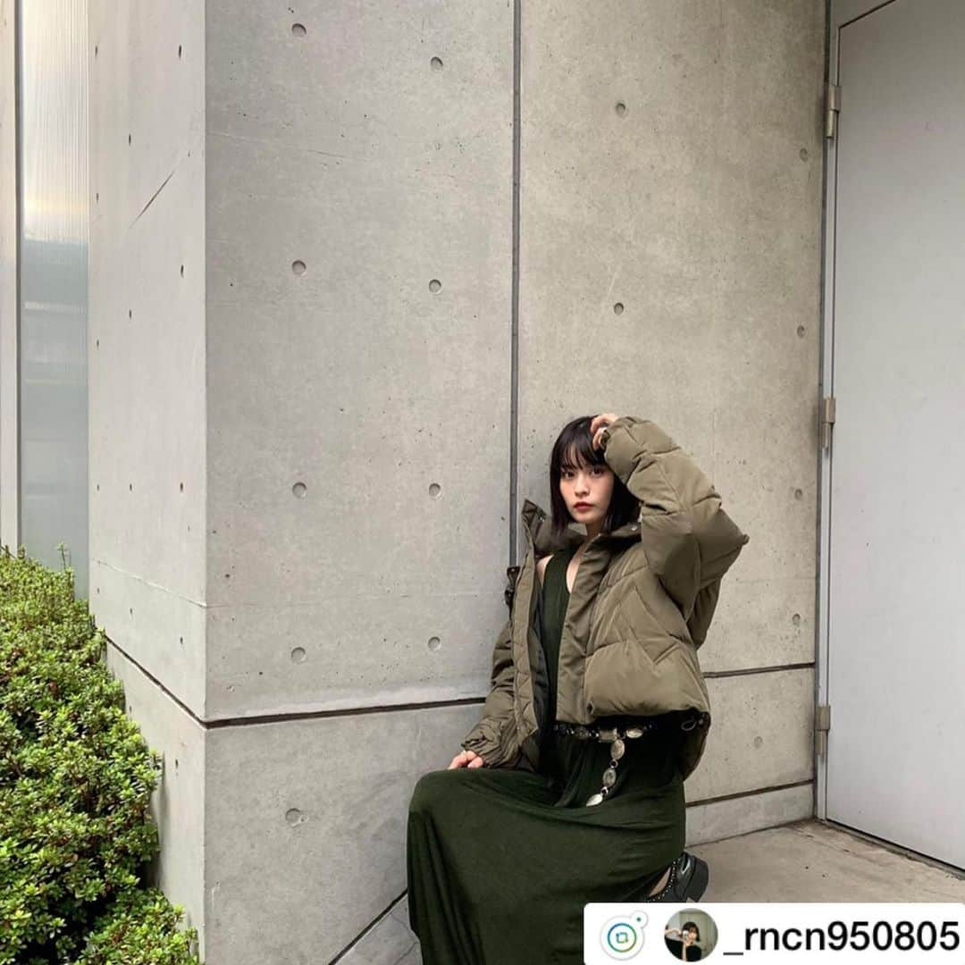 MURUAさんのインスタグラム写真 - (MURUAInstagram)「Special Thanks❣️ @_rncn950805  ㅤㅤㅤ 一足先にMURUAのカラーダウンを🦖❤︎ #muruaカラーダウン総選挙 に参加中。 私はオールカーキで大人っぽく着こなしてみました！ 是非この秋冬、参考にしてみてね〜  #murua #murua_snap #muruaカラーダウン総選挙 #pr」9月22日 21時40分 - murua_official