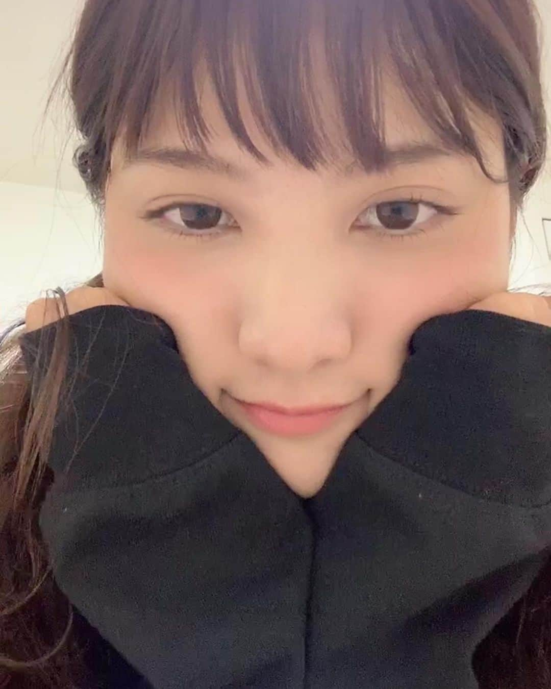 津島衣里さんのインスタグラム写真 - (津島衣里Instagram)「ここ最近寝ても寝ても眠い津島さん♪むにゃ」9月22日 21時33分 - eritsushima_official