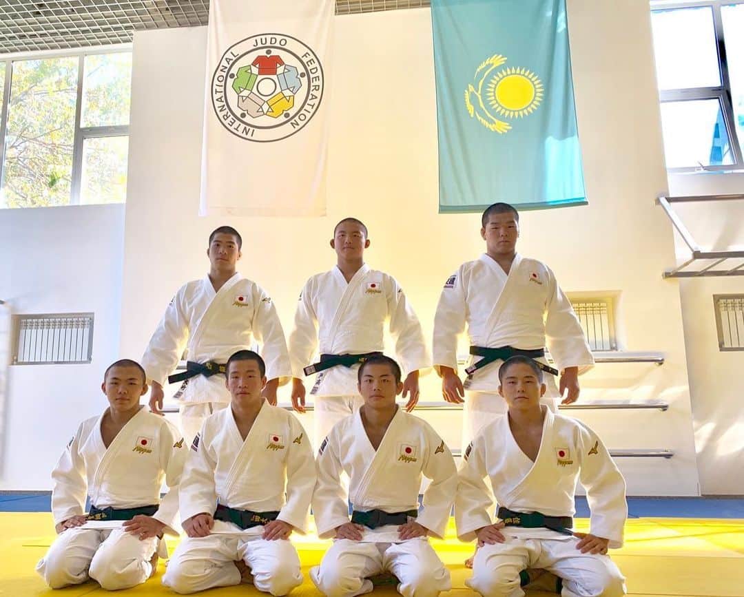 全日本柔道連盟(AJJF)さんのインスタグラム写真 - (全日本柔道連盟(AJJF)Instagram)「【#世界カデ選手権大会】 日本代表男子🇯🇵 集合、調整練習写真です🤳✨ . 皆様応援よろしくお願いします✨ ▽詳細▽ judo.or.jp/p/50053  #Judo #Japan #Judoka #Kazakhstan #柔道 #日本代表 #世界カデ #Roadtotokyo #tokyo2020 #がんばれニッポン」9月22日 22時01分 - ajjf_official