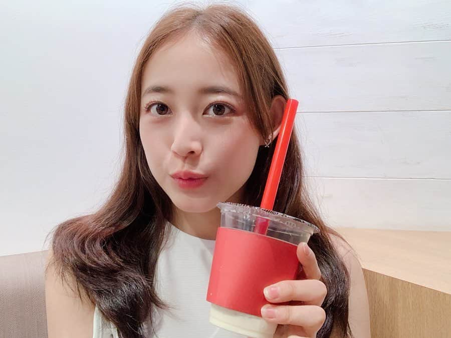 松井まりのインスタグラム：「たぴおか抜きのてぃー . . #タピオカ #つまり #ただのミルクティー」