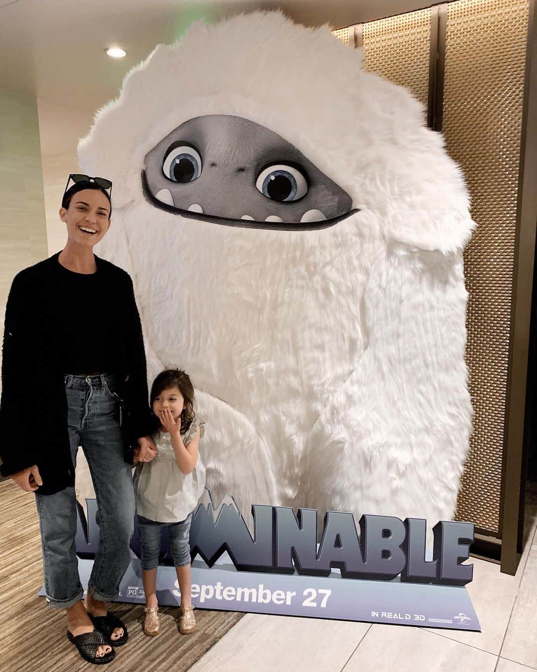 オデット・アナブルのインスタグラム：「I only cried 3 times. My gosh, what a sweet movie. I took Charlie on a date to see a screening of @abominablemovie and it was a perfect afternoon. Thank you @vanderkimberly for inviting us. Go see this one guys. 👏🏼」