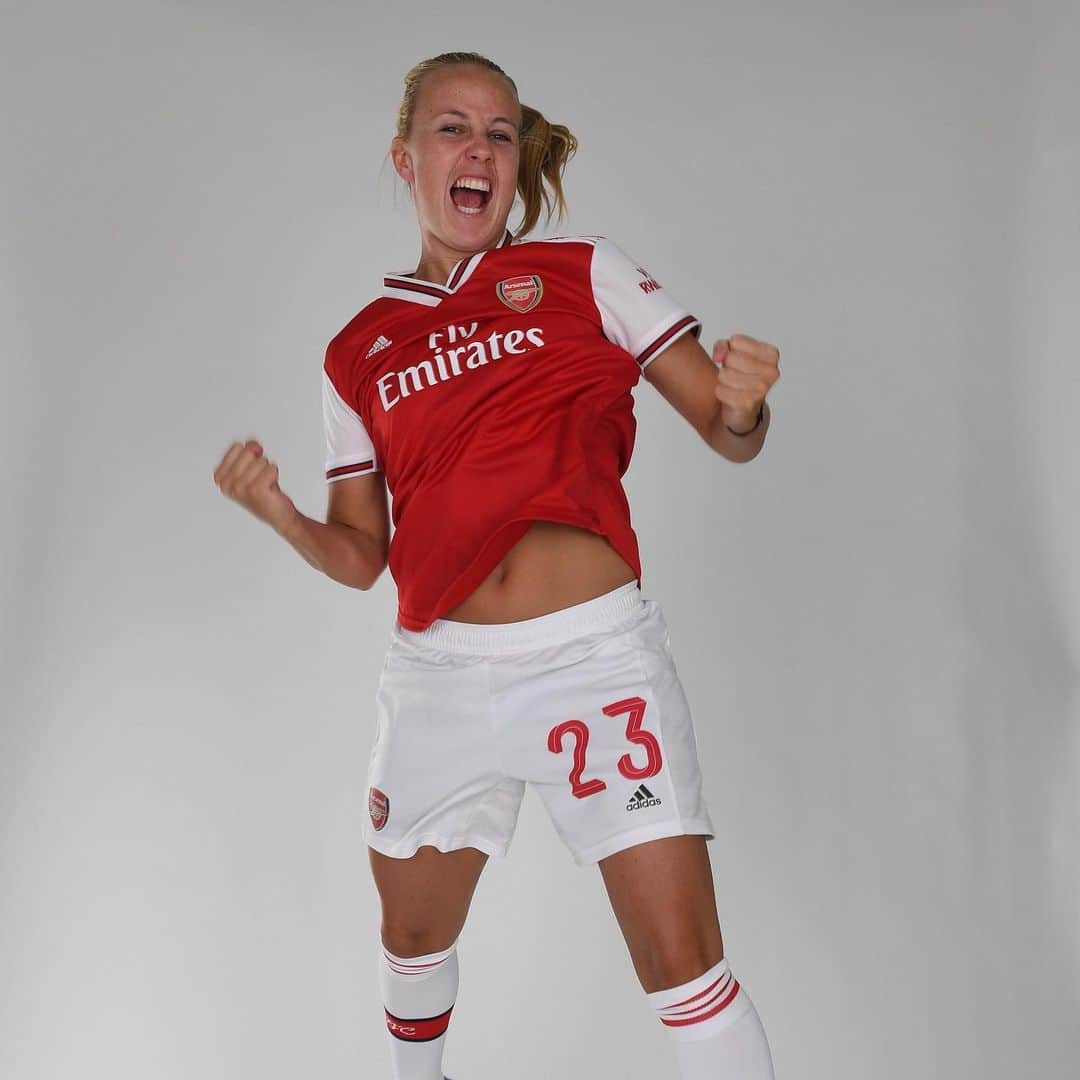 Arsenal Ladiesさんのインスタグラム写真 - (Arsenal LadiesInstagram)「That feeling when you score your first hat-trick for The Arsenal 😍」9月23日 2時58分 - arsenalwfc