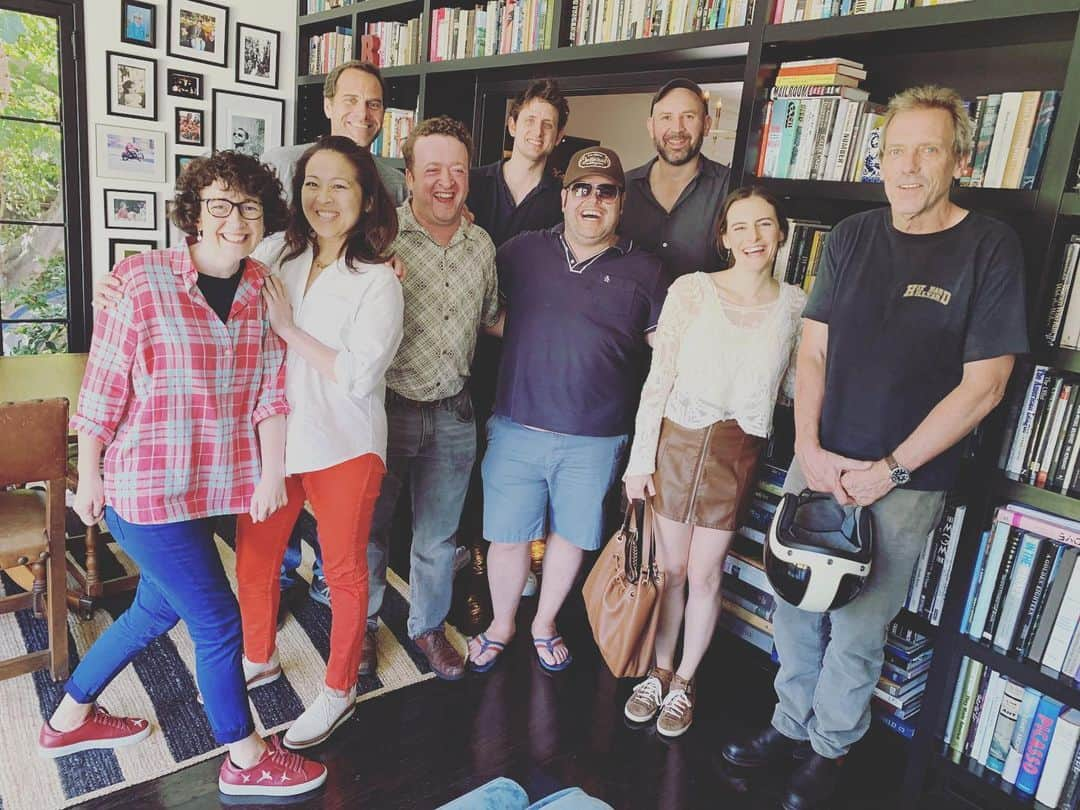 ジョシュ・ギャッドさんのインスタグラム写真 - (ジョシュ・ギャッドInstagram)「So awesome to catch up with some of the amazing cast and writers of #avenuefive yesterday. Can’t wait for you guys to see this glorious insanity cooked up by #armandoiannucci and company on @hbo. Btw, favorite part of this image is #hughlaurie clutching his motorcycle helmet itching to get out of the pic.」9月23日 3時12分 - joshgad