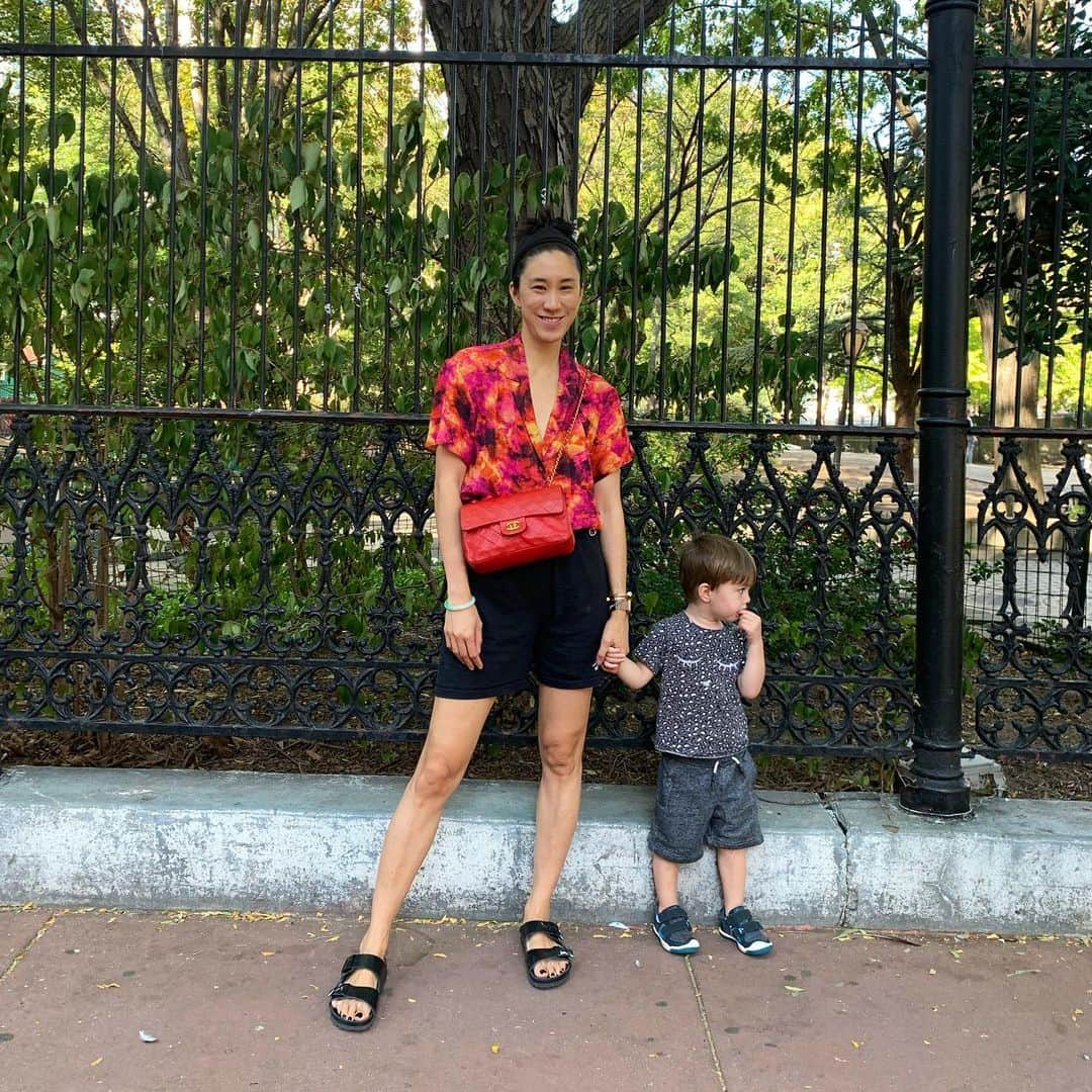 エヴァ・チェンさんのインスタグラム写真 - (エヴァ・チェンInstagram)「My flights to and from #LFW were a tad traumatic but it was worth it to spend the weekend with my kids and feel normal again」9月23日 3時36分 - evachen212