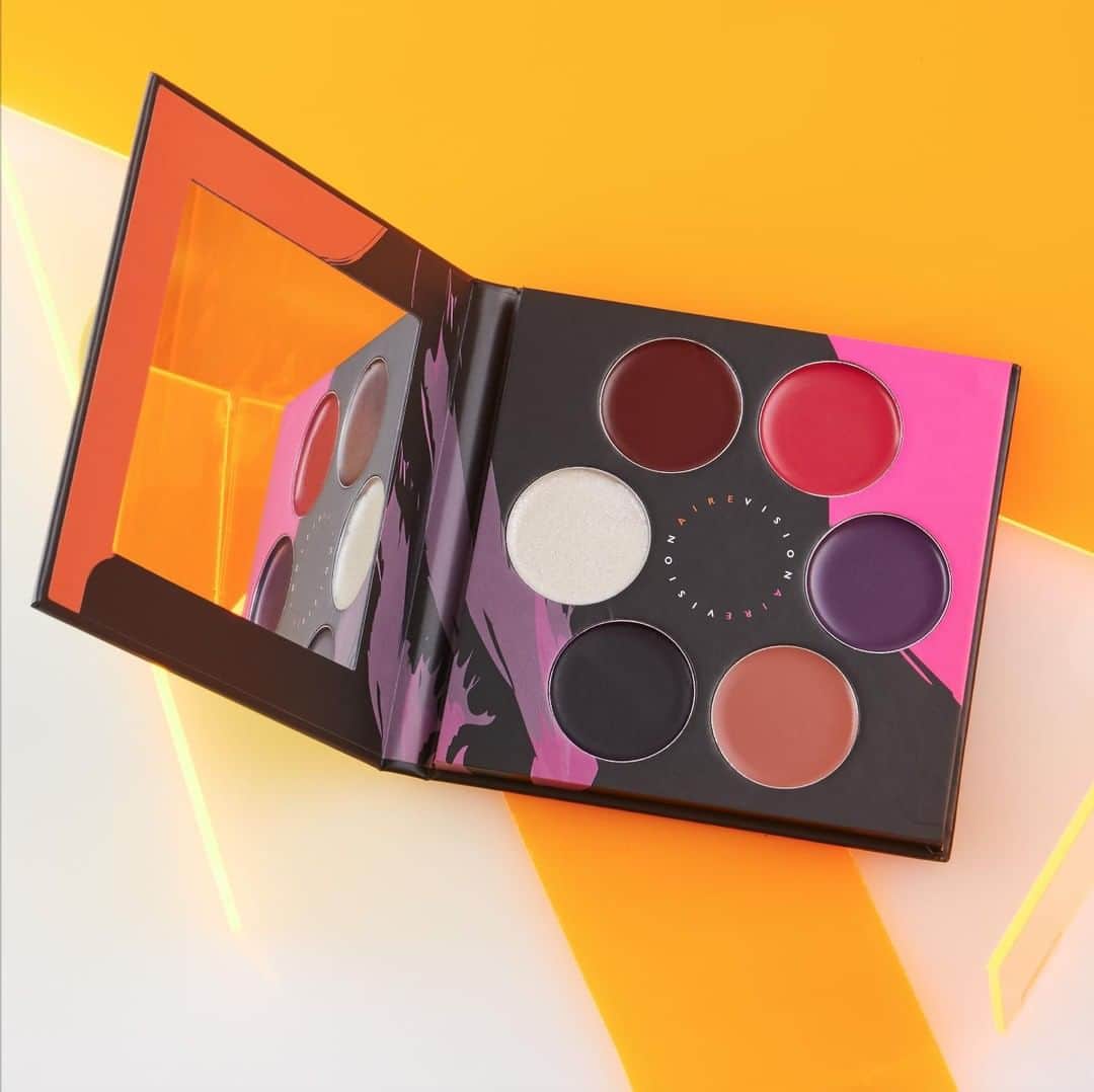 Motives Cosmeticsさんのインスタグラム写真 - (Motives CosmeticsInstagram)「Visionaire🧡. A palette bursting with six euphoric, dual purpose crèmes that apply effortlessly to lips and cheeks. From sheer to vibrant, these blendable shades are fitting for any day of the week. . . . . #motives #motivescosmetics  #mua #makeuplove #makeupartist  #makeupadict #makeupobsessed #visionaire #fallmakeup #eyeshadowpalette #eyeshadow #GTL #LOTD」9月23日 6時00分 - motivescosmetics
