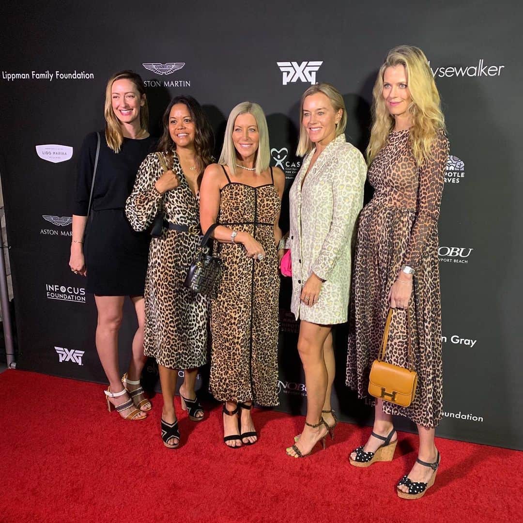アンナ・ローソンのインスタグラム：「Thank you @pxg @elysewalker for a fun night supporting @casaoc 👯‍♀️🐆🐾👯‍♀️🤰🏼」