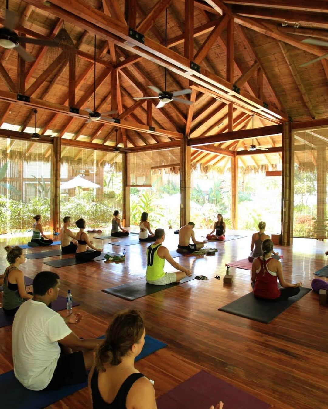 Anna Starodubtsevaさんのインスタグラム写真 - (Anna StarodubtsevaInstagram)「I found paradise! ⠀ Costa Rica I’m coming back and I invite you guys with me! ⠀ I found amazing yoga retreat in Costa Rica. If you are into yoga, meditation, sound and breath than you have to join me with this amazing journey! December is the perfect time to detox your mind and body and make fresh goals for the new year. ⠀ We will go to paradise island with the most beautiful sunsets  December 1-8 with amazing team of professionals. Hotel - Pranamar ( swipe to the left to see photos). Activities ( included in the price): 🌟Two daily yoga experiences . 🌟One daily pranayama practice. 🌟One daily sound or breath works practice. 🌟 Three daily vegan meals + snacks 🌟Beach Time 🌟Seven nights at Pranamar, Santa Teresa, Costa Rica 🌟Beautiful sunsets 🙂. ⠀ Available activities (not included): Surfing/Lessons Exploring the town & nearby towns Spa treatments Horseback riding Canopy zip lining Hiking and enjoying nearby waterfalls through the Cabo Blanco Absolute Reserve. ⠀ Your Teachers: @the_gong_experience  @elianzach . @woomcenter  @yourgreatauntmilly ⠀ ⠀ Email for details: retreats@woomcenter.com . ⠀ Follow the link in my bio for more information. You also get 5% discount if you mention my name. You can DM me for any questions 🙂. ⠀ See you there! ⠀ #retreat #yoga #meditation #yogaretreat #healing #sound #breathwork #costarica #costaricaretreat」9月23日 7時14分 - anyastar