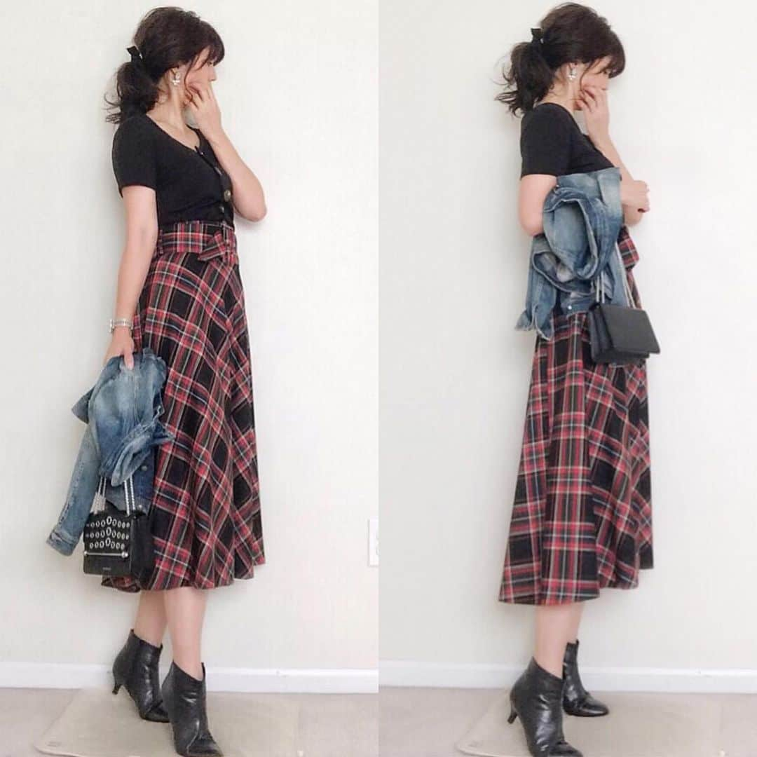 meiさんのインスタグラム写真 - (meiInstagram)「. . ZARAのチェックスカート👗 ハイウエストでこれくらい丈があるスカートもっと欲しいなー☺️ . 👚/ @arumlily_official . 👗/ @zara . 👢/ @sesto_shoes . 👜/ @strathberry . . . #locari#beaustagrammer #プチプラコーデ #ootd_kob #web_kob  #ポニーテール #ミディアムヘア#高身長女子 #mineby3mootd  #fashion  #ponte_fashion  #アラフォーコーデ  #mamagirl #きれいめコーデ #大人コーデ#ootd#ママコーデ#大人カジュアル#ショートブーツ#チェックスカート」9月23日 8時05分 - mei.5.7.des