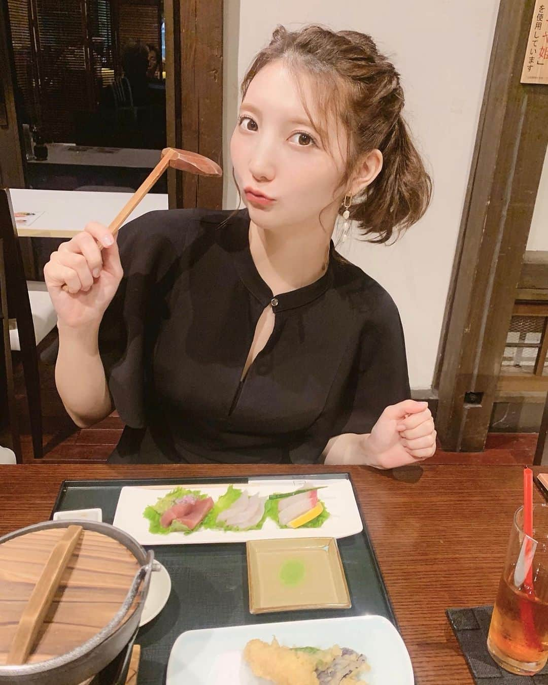 堀みづきさんのインスタグラム写真 - (堀みづきInstagram)「家族みんなで山居倉庫でごはん🍚🍴 酒田の美味しいお魚、お米を存分に味わいました🌾 お店の雰囲気も良くておすすめです☺️ #山形県 #酒田市 #酒田 #庄内  #山居 #山居倉庫 #芳香亭 #酒田グルメ #光の湊 #月のホテル #月のホテルアンバサダー #tsukinohotel #hotel #PR」9月23日 19時05分 - mizuki_027