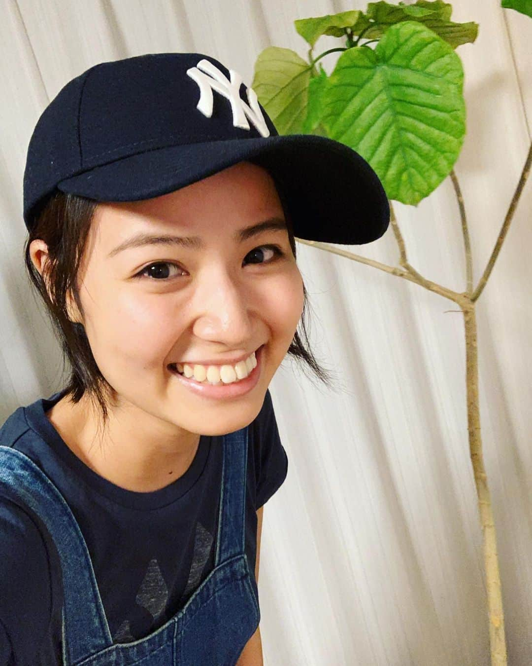 新谷あやかさんのインスタグラム写真 - (新谷あやかInstagram)「NY🧢 ・  #新谷あやか  #しんやあやか #shinyaayaka  #actress #女優 #英語の先生 #englishteacher  #baseball #野球  #野球好き #野球女子  #cap #キャップ女子  #newyork  #yankees  #ny #newyorkyankees」9月23日 17時46分 - shinya.ayaka