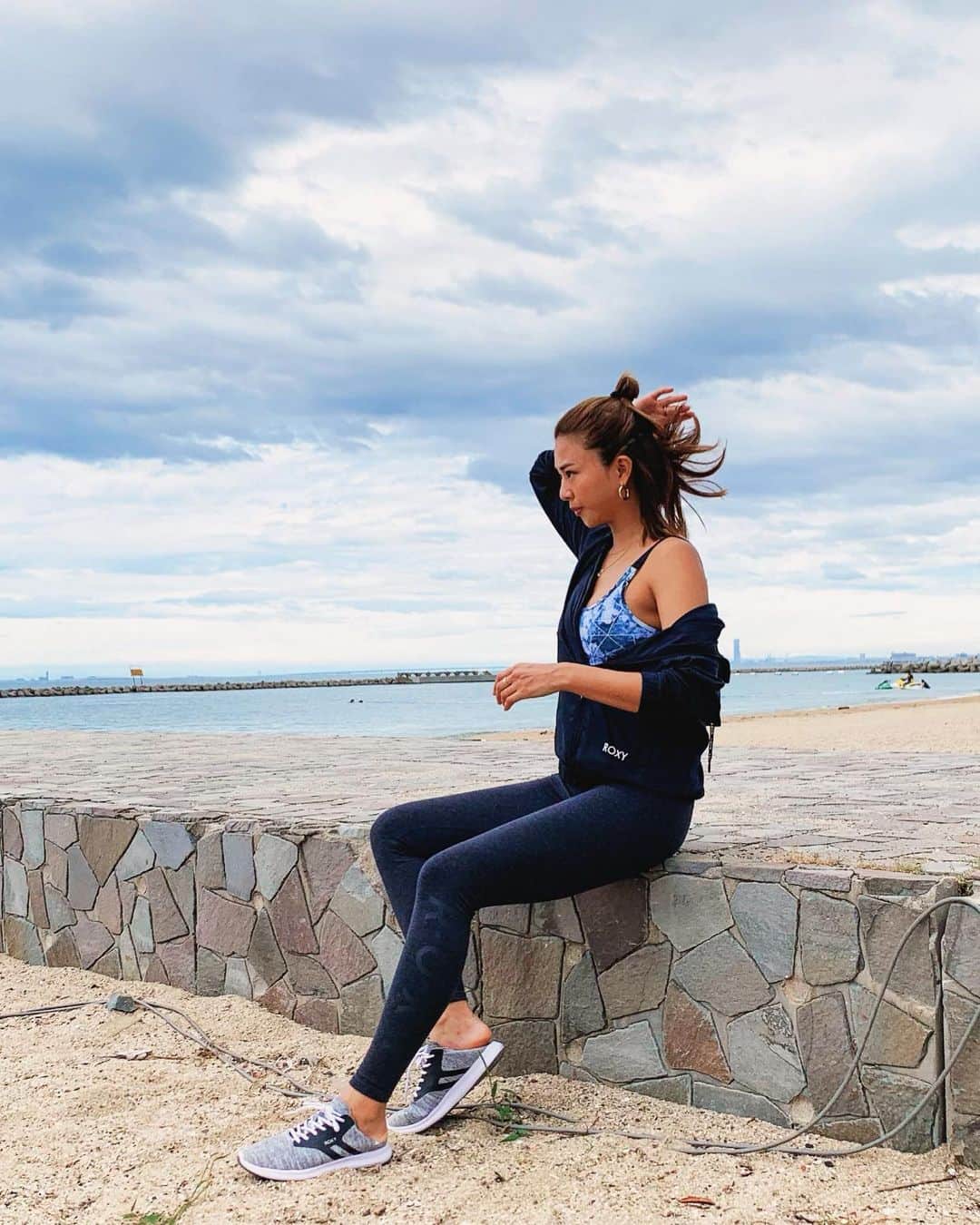 吉田夏海さんのインスタグラム写真 - (吉田夏海Instagram)「💙💙💙 . #roxy #roxyjapan  #roxytokyo」9月23日 17時46分 - natsumiiiiiiiiiii
