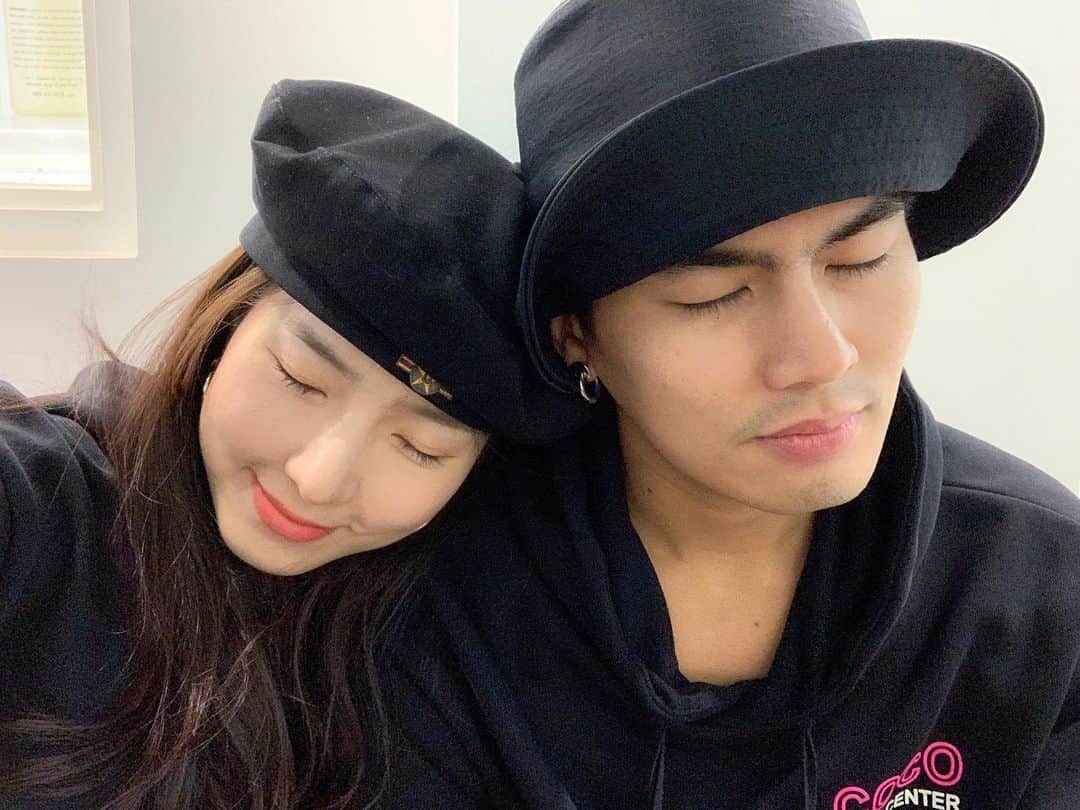 GYEON SEOさんのインスタグラム写真 - (GYEON SEOInstagram)「_* หนูอยากไปเที่ยว 🥺🥺 . . @hunz_iph  #queengsnap」9月23日 17時53分 - queengyeon