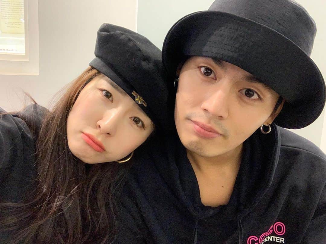 のインスタグラム：「_* หนูอยากไปเที่ยว 🥺🥺 . . @hunz_iph  #queengsnap」