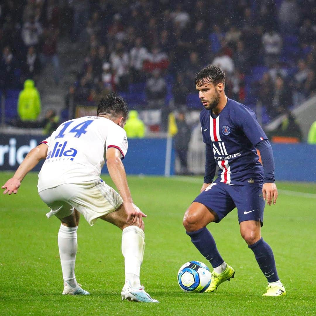 パリ・サンジェルマンFCさんのインスタグラム写真 - (パリ・サンジェルマンFCInstagram)「2️⃣ matches, 2️⃣ victories ✔️ 2️⃣ matches, 2️⃣ victoires ✔️ . ⚡️ @juanbernat . #OLPSG #ICICESTPARIS #AllezParis #Paris #PSG #ParisSaintGermain #Football #Juanito」9月23日 17時56分 - psg