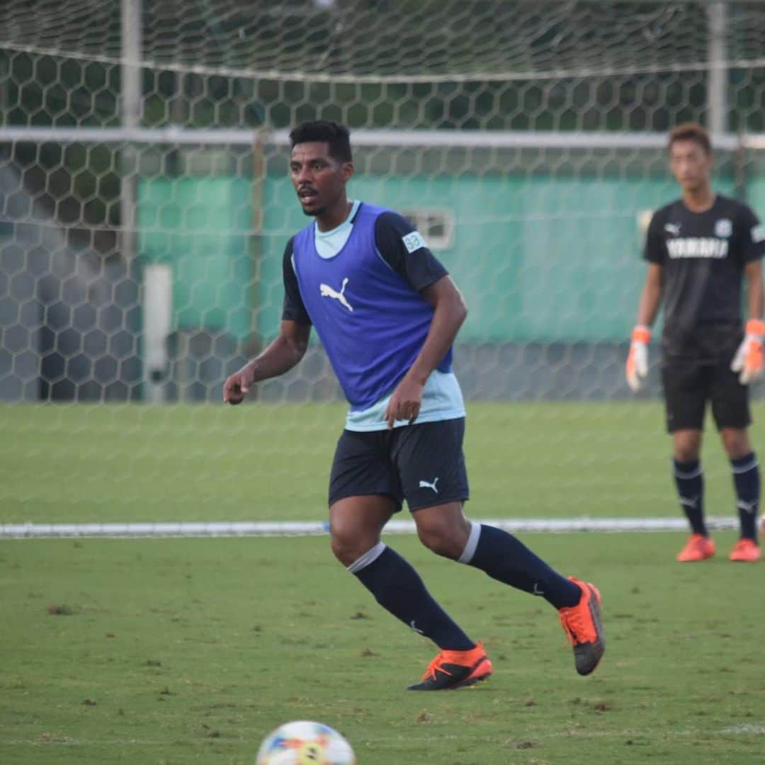 ジュビロ磐田さんのインスタグラム写真 - (ジュビロ磐田Instagram)「9/23(月)16:00 ＠大久保G  #J1 #soccer #football #Jubilo #Jleague #iwata #shizuoka #ジュビロ磐田 #サッカー #フットボール #Jリーグ #サックスブルー  #9月28日  #away  #大分トリニータ 戦」9月23日 18時15分 - jubiloiwata.official