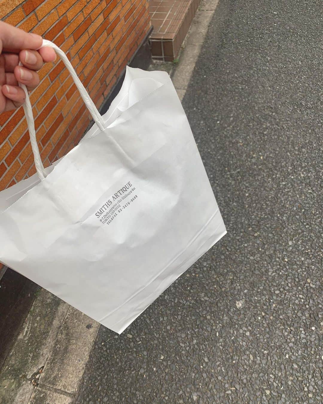 斉藤真木子さんのインスタグラム写真 - (斉藤真木子Instagram)「最後に商品を受け取るとき「可愛い人に買ってもらえて良かったです」って言われて涙出そうだった。。ありがとうございました！」9月23日 18時16分 - saitomakiko628