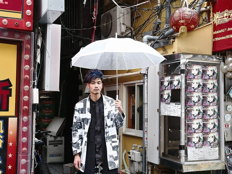 岩永徹也さんのインスタグラム写真 - (岩永徹也Instagram)「4年前🤙  衣装もヘアメイクもバッチバチに決めてもらって臨んだ撮影。 かなり楽しかったし、1番イケてる撮影。  @moutakusanda_magazine  #moutakusandamagazine  @masayayamawaka  @nanasaki_yuri  @umedakazuhide  @takatokuhiroshi  @__shin__ji 🙏🙏🙏」9月23日 18時36分 - iwanaga.bro