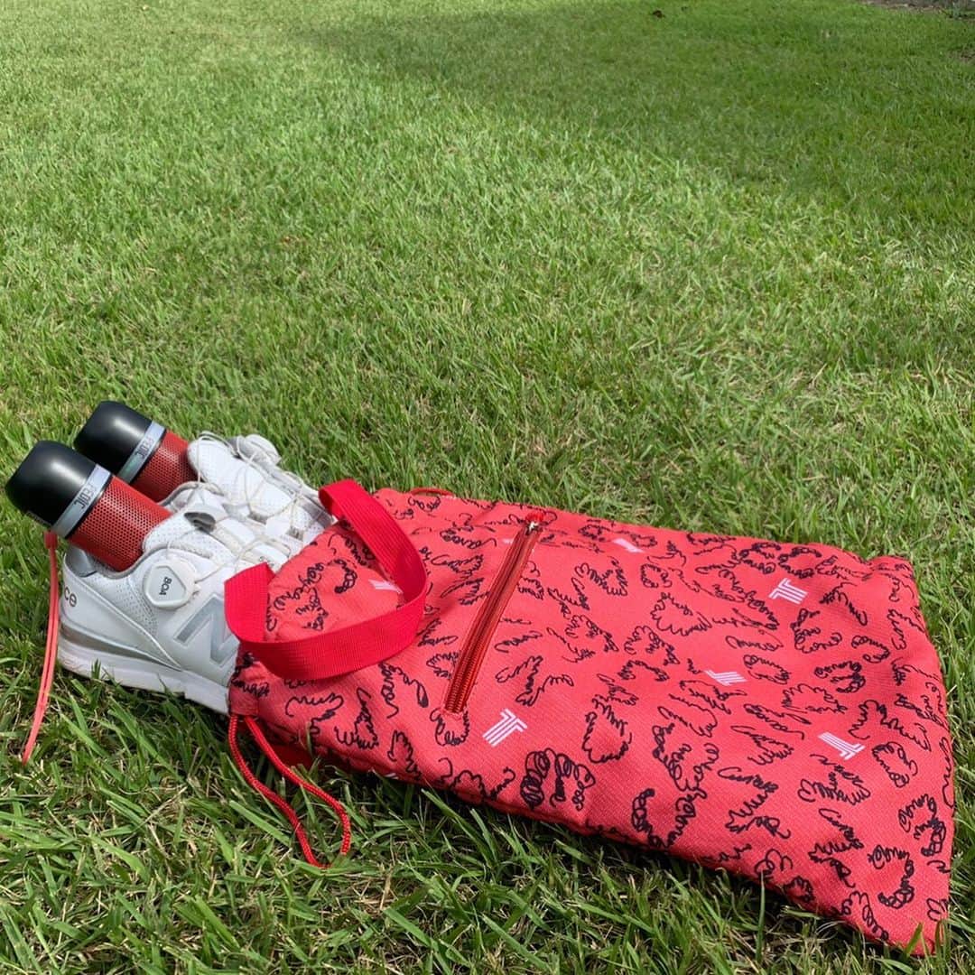 高沢奈苗さんのインスタグラム写真 - (高沢奈苗Instagram)「. みっちり練習day⛳️ 早く秋物ウェアが着たくて早速💛 . 全身 @standrews_jp  キュロットだけど正面からはスカート風💖 . シンプルな大人ゴルフ女子コーディネート😊🌸 . . 先日、air_ginzacentral にメンテナンスに行って、サラサラつるつるを取り戻しました💇‍♀️✨ @air_takayama_daisuke さん いつも丁寧な仕上がり！✨ ありがとうございます😊🙏 . . ゴルフシューズのケアで @pedic.jp UV除菌器愛用中💕 便利で手放せません🥰 . . . #golf #StANDREWS #reginagolf #セントアンドリュース #pedic #ゴルフ #ゴルフ女子 #レジーナ #uv除菌器 #ゴルフ練習 #エアーギンザセントラル #美容院」9月23日 18時41分 - nanaetakasawa