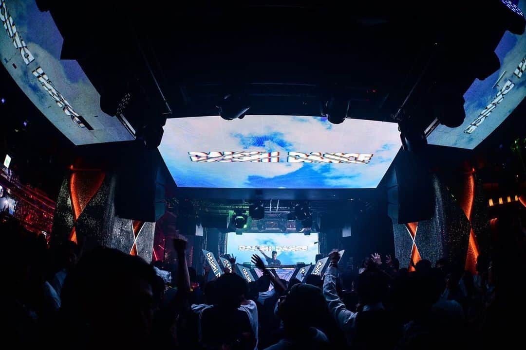 DAISHI DANCEさんのインスタグラム写真 - (DAISHI DANCEInstagram)「2019.9.21.SAT #TOKYO #東京 #渋谷 #SHIBUYAMIXX @tk_shibuya #TKSHIBUYA  #DAISHIDANCE #ダイシダンス #DJBOOTH #CLUB #DJ #DJLIFE  #PioneerDJ #CDJ #RMX1000 渋谷大集合ありがとうございました^_^  Pic by @fukawadaichi」9月23日 18時43分 - daishidance666