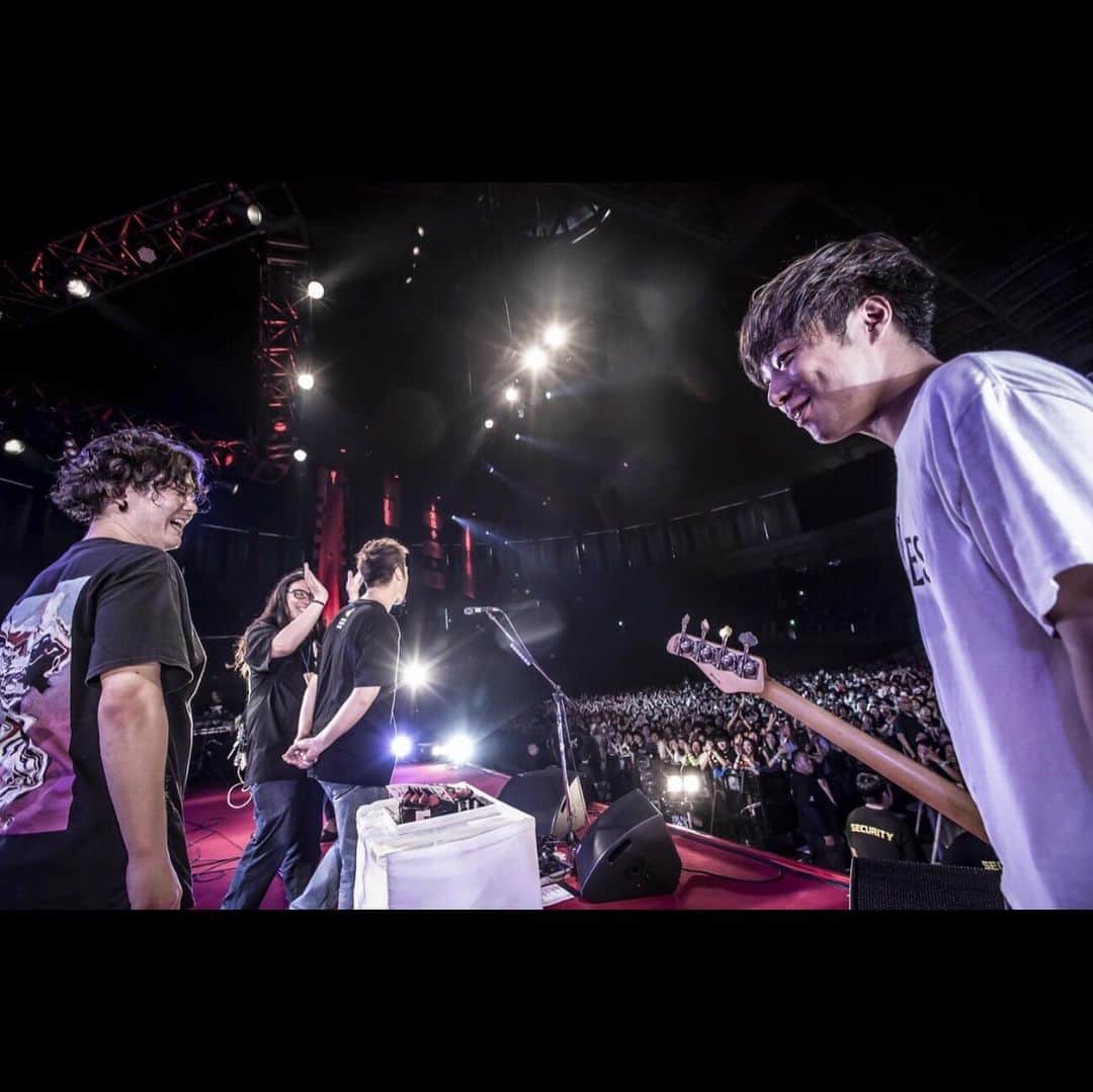 SHANKさんのインスタグラム写真 - (SHANKInstagram)「2018.09.22 YAMABITO MUSIC FESTIVAL 2019 Green Dome Maebashi, Japan photo by @hayachinphoto  #SHANK #SHANK095 #SHANK095JPN #山人音楽祭2019」9月23日 11時48分 - shank095jpn