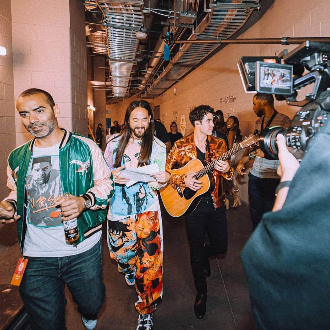 スティーヴ・アオキさんのインスタグラム写真 - (スティーヴ・アオキInstagram)「Crash Into me yeahhhhh Me and @darrencriss got to the damn thing together and it was fucking awesome🙏 @iheartfestival @iheartradio」9月23日 11時55分 - steveaoki